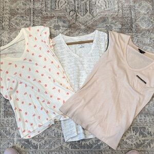 3 pack of short sleeve tees - Banana Republic, Bass - small